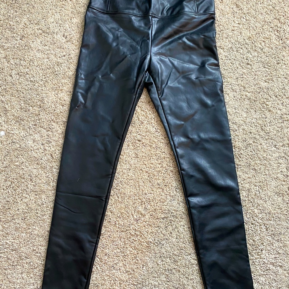 Nwot faux leather fleece lined leggings